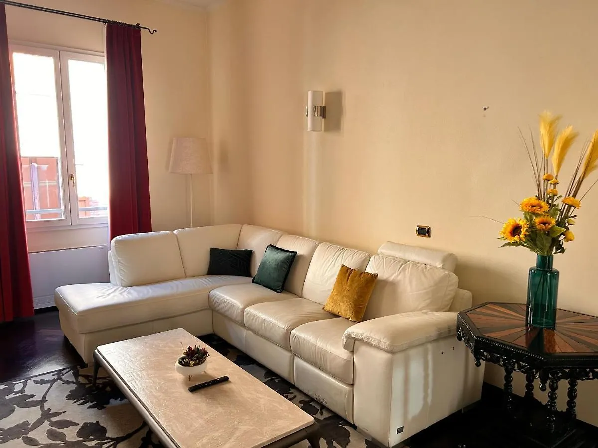 Piazza Maggiore Luxury Apartment Bolonia 0*,  Italia