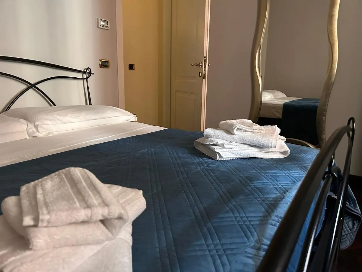 Piazza Maggiore Luxury Apartment Bolonia 0*,  Italia